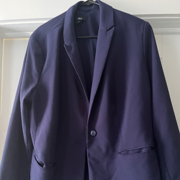 Blazer - Picture 1 of 3
